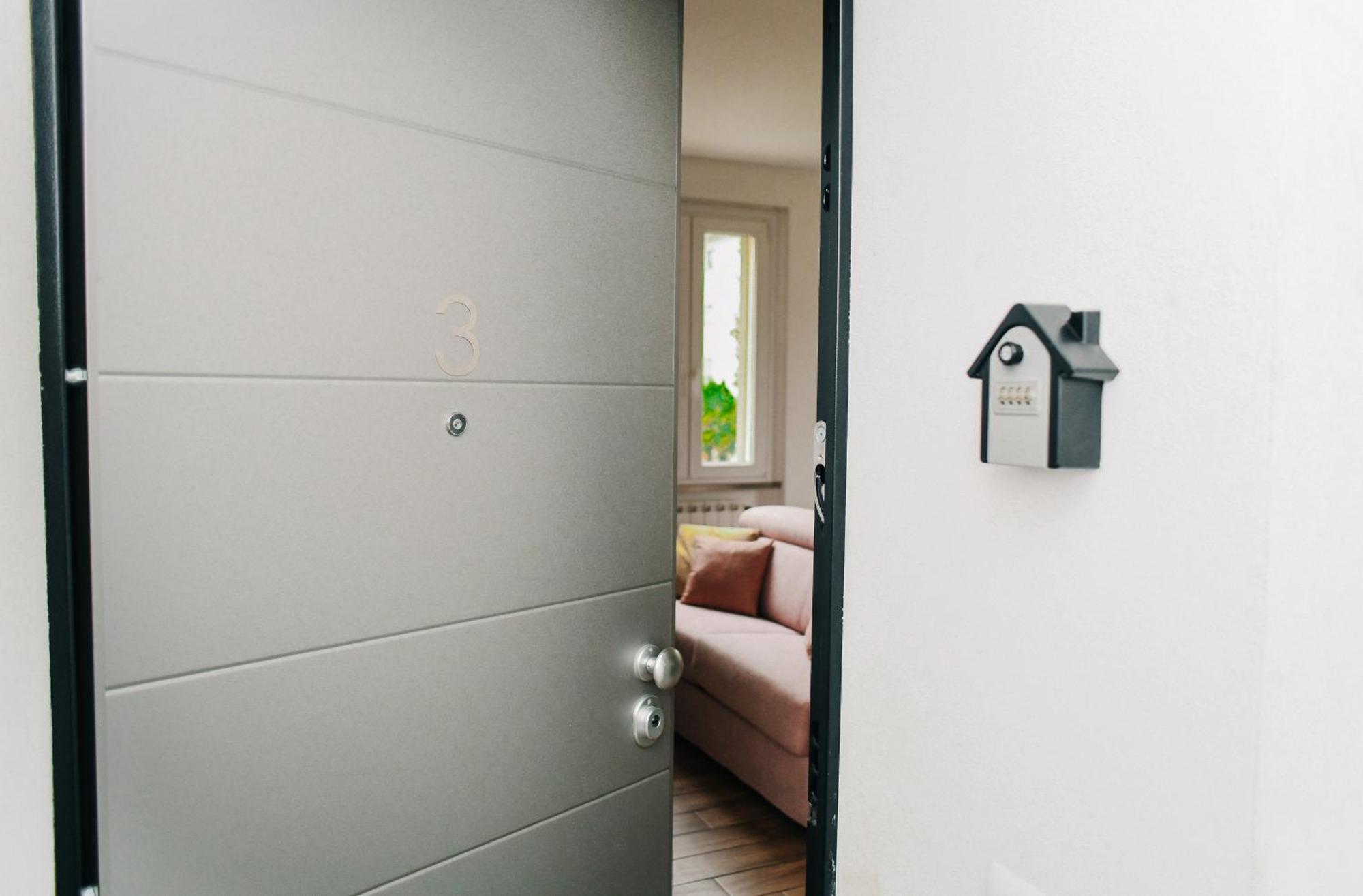 Lora Diamond Suite ,Free Parking, Self Check In,3 Côme Extérieur photo