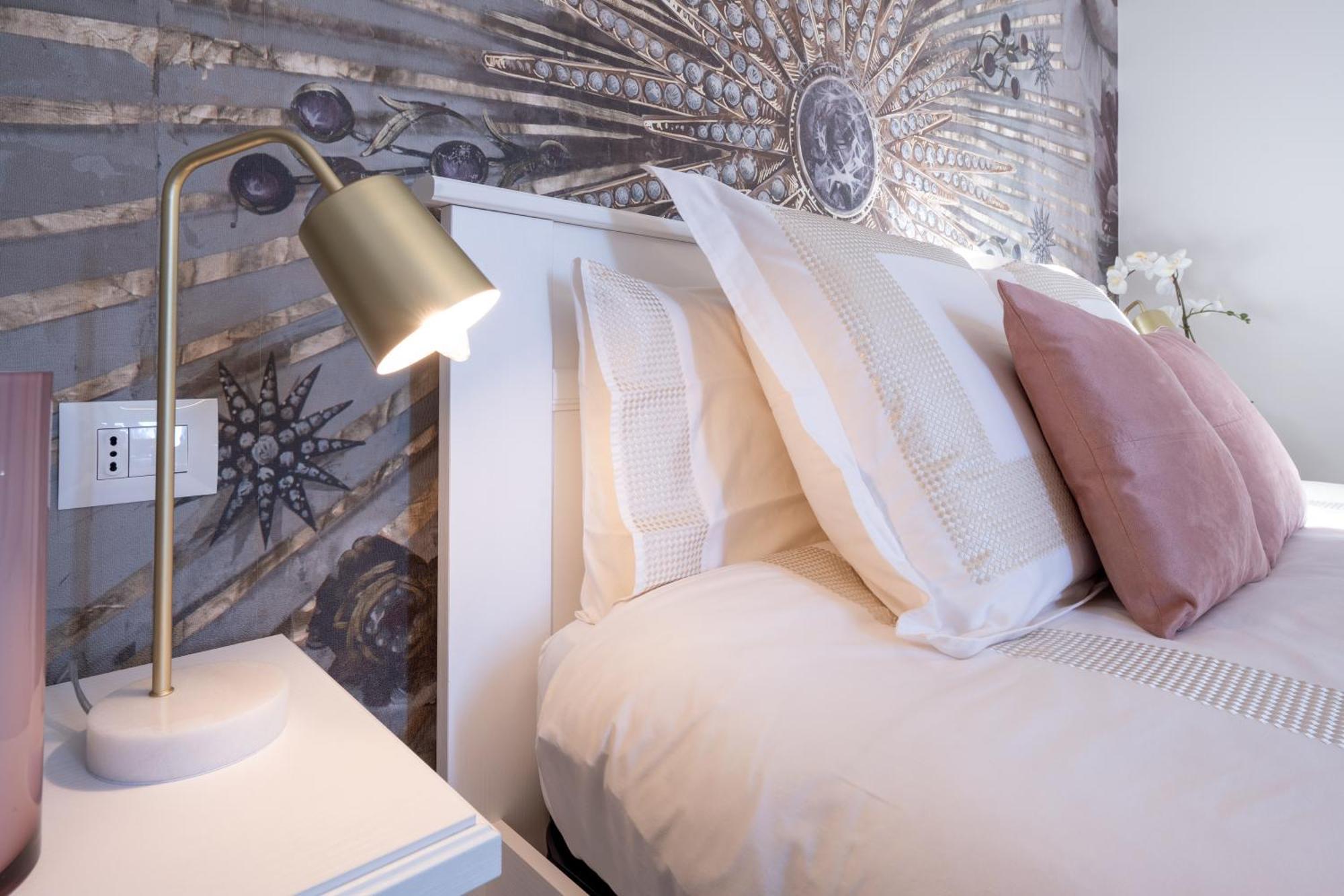 Lora Diamond Suite ,Free Parking, Self Check In,3 Côme Extérieur photo
